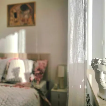 Super New Building Parking Wola-centrum * Varsó