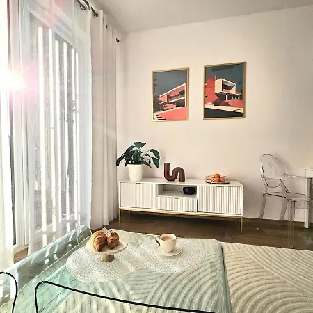 Super New Building Parking Wola-centrum