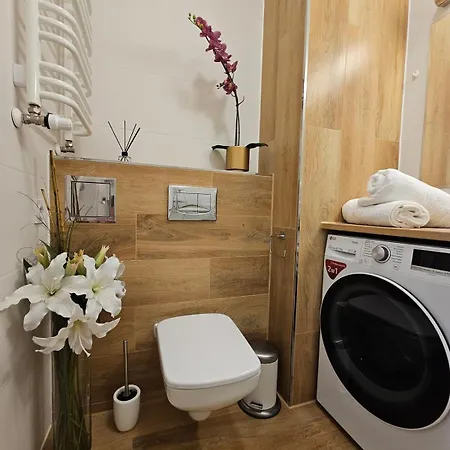 Super New Building Parking Wola-centrum Apartman Varsó