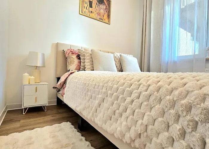 Super New Building Parking Wola-centrum *