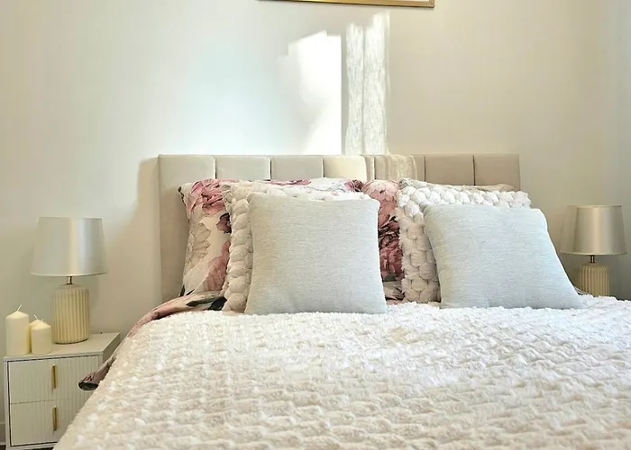 Super New Building Parking Wola-centrum *